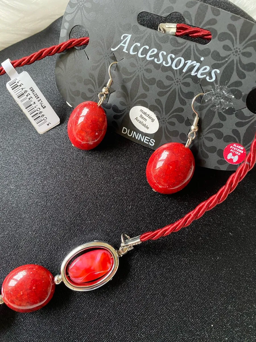 Brand New Red Jewellery Necklace & Earrings - Image 2