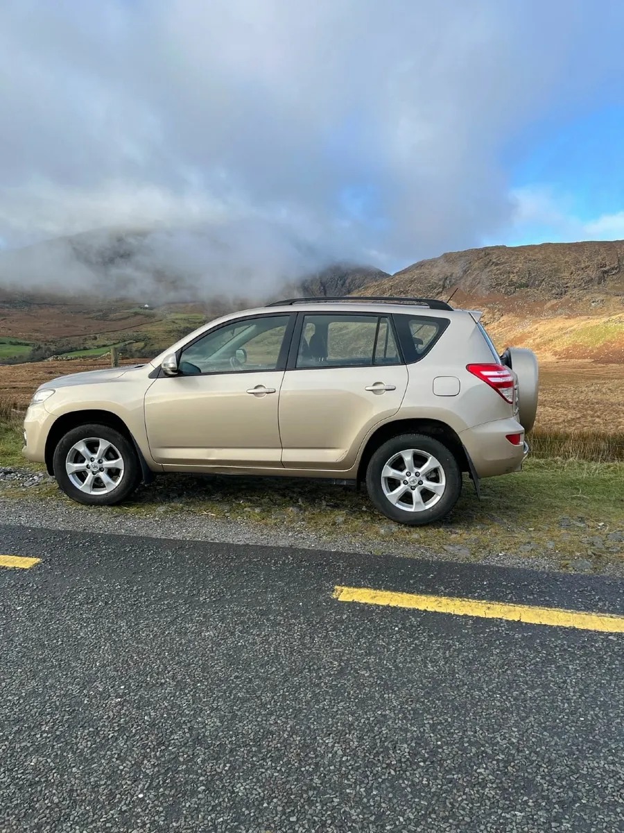 Toyota RAV4 2012 - Image 3