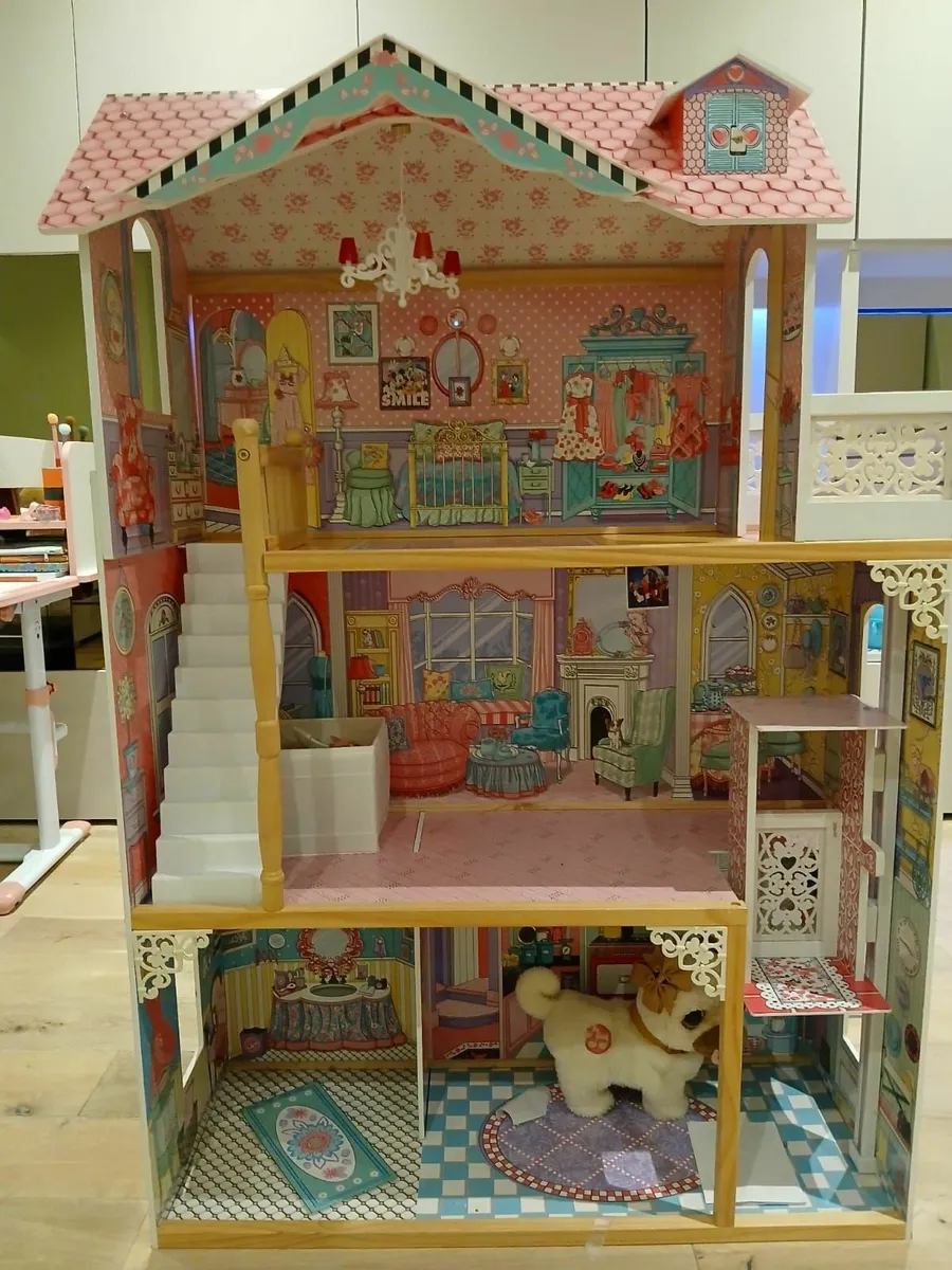 Dolls house - Image 1