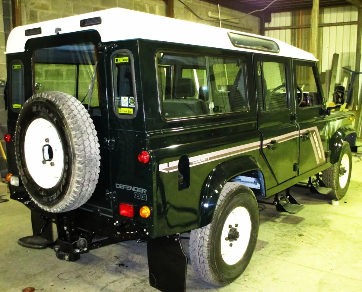 Land Rover, Range Rover,  Painting & Body Repairs. - Image 3