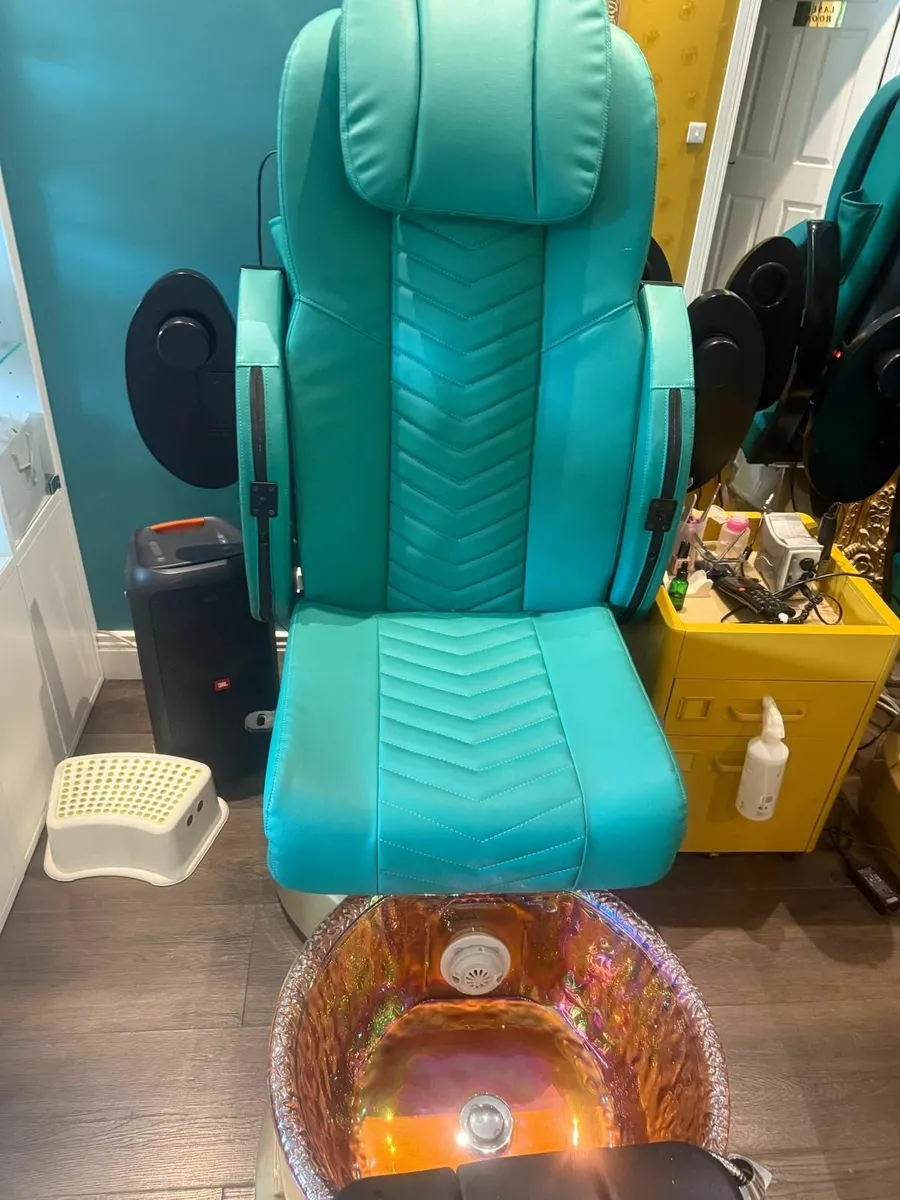Pedicure chair - Image 3