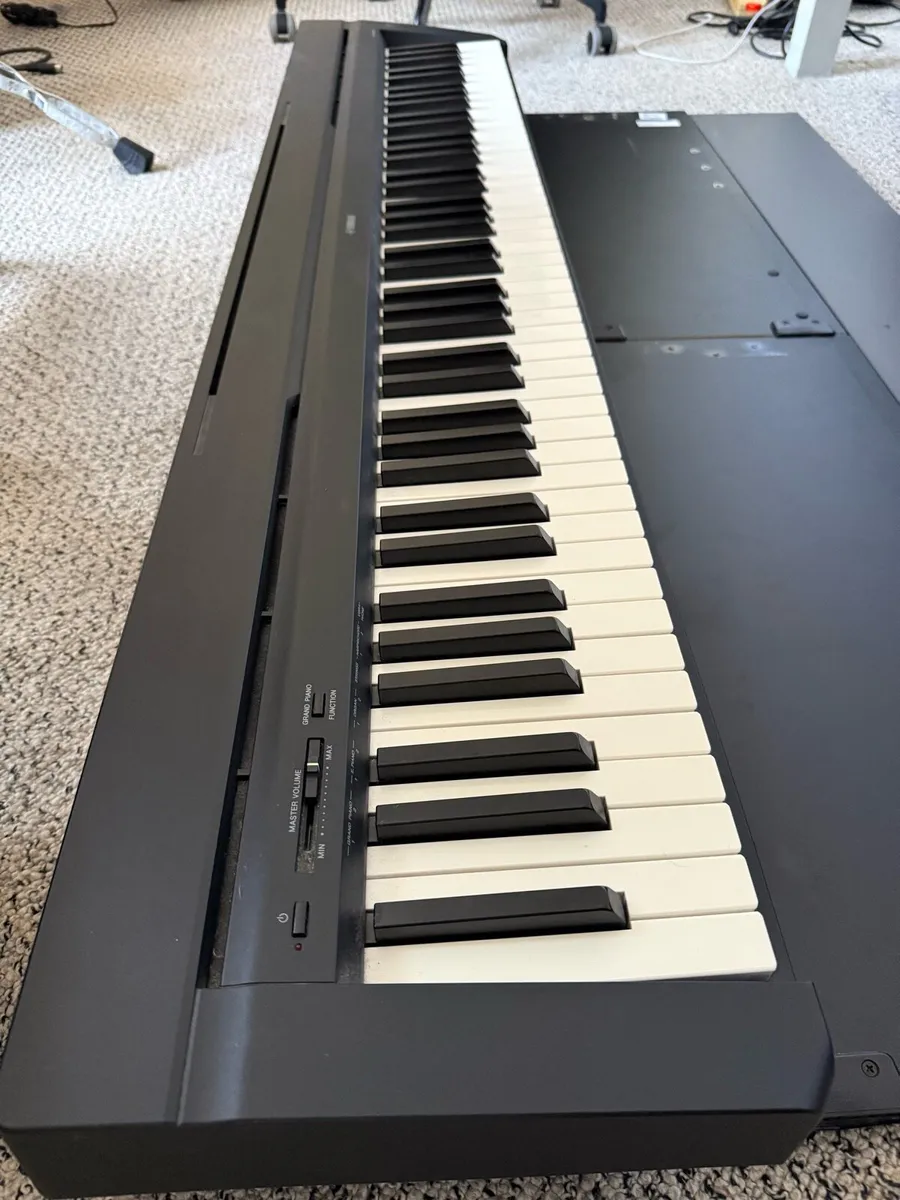 Yamaha P35 Digital Piano with Yamaha L85 Stand - Image 1