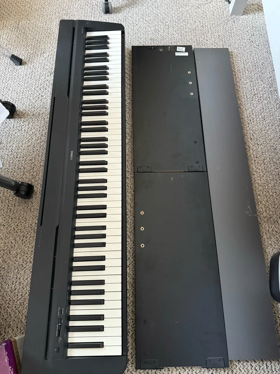 Yamaha P35 Digital Piano with Yamaha L85 Stand - Image 4
