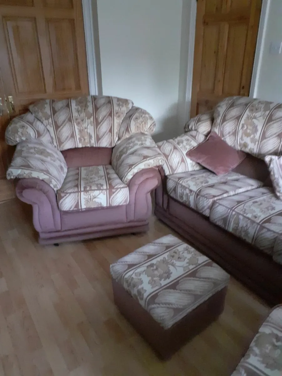 Sofa / 3 piece suite - Image 3