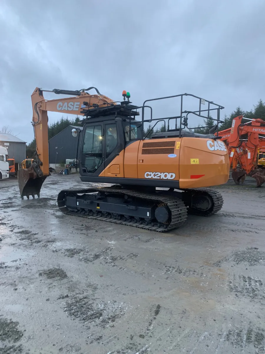 Case 210d.          2021 - Image 1