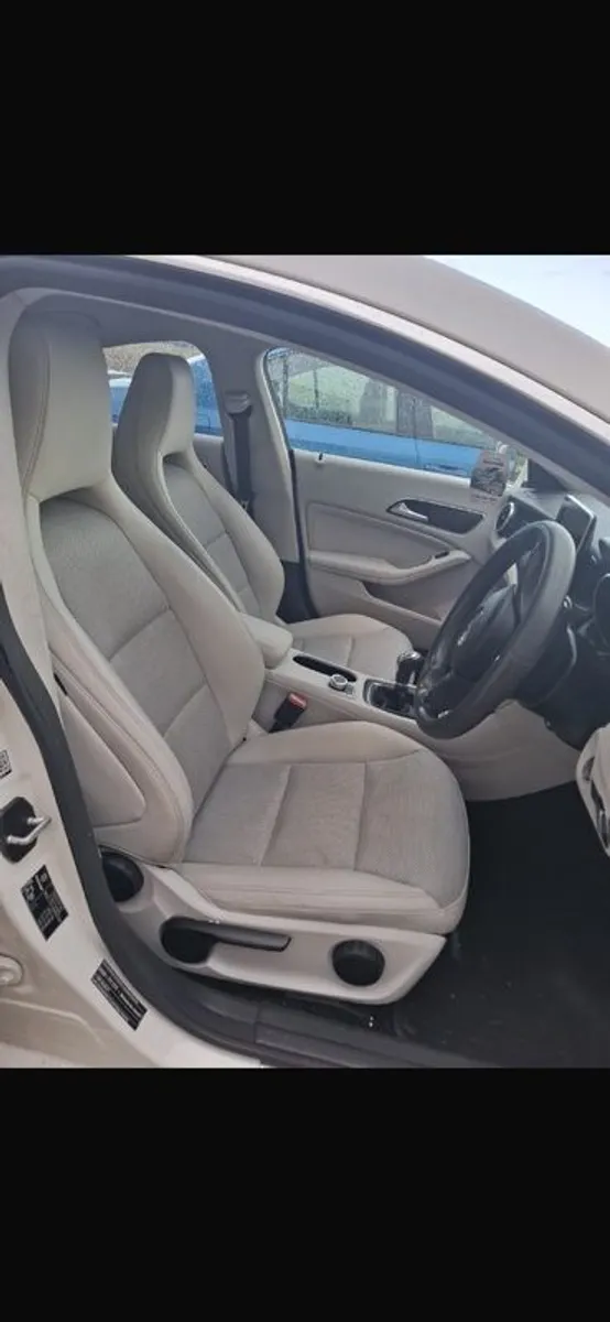 2017 Mercedes-benz Cla - Image 3