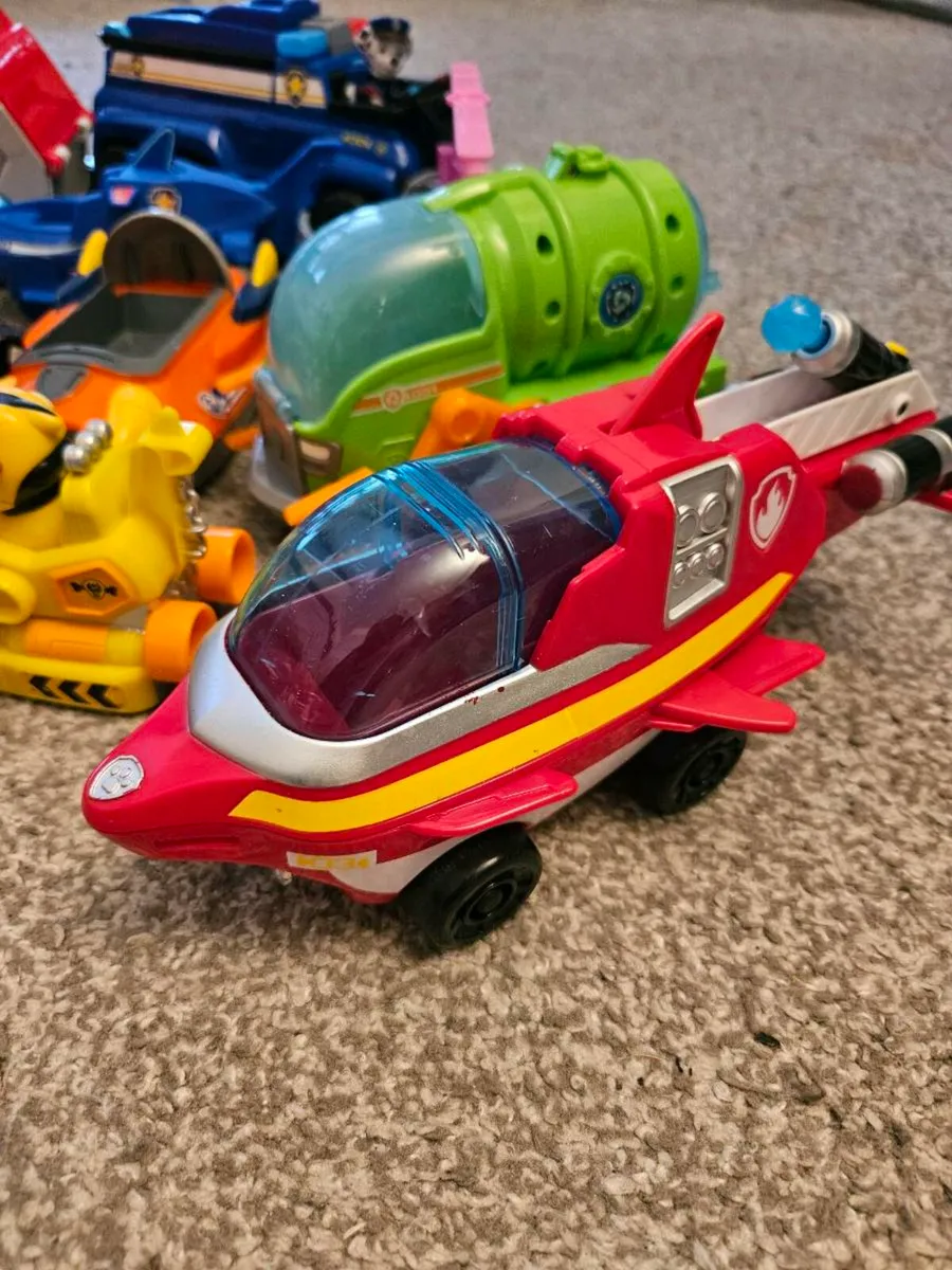 Collection of Paw Patrol vehicles - Image 3