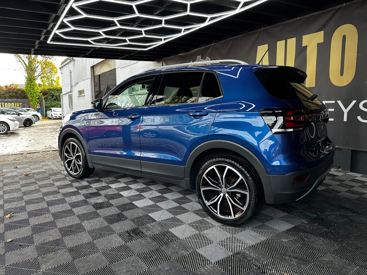 Vw T - Cross - Image 2