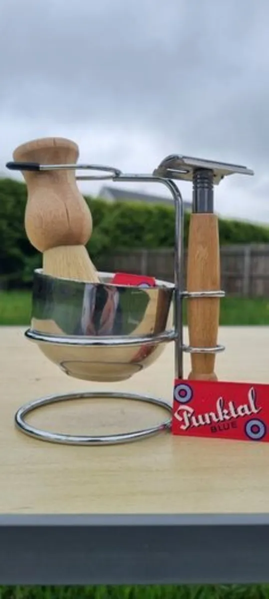 Vintage shaving set - Image 1