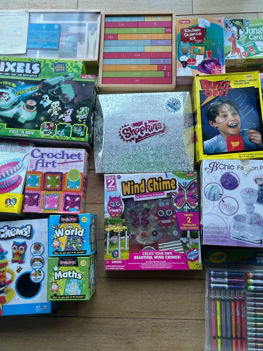 Arts and crafts and board games - Image 3