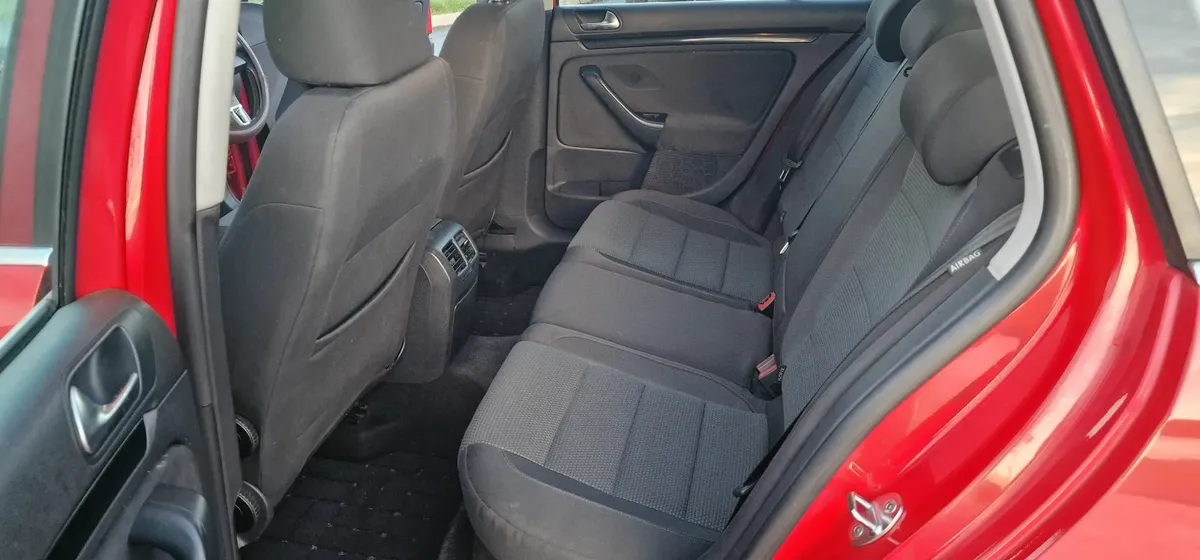 Volkswagen Golf 2012 - Image 4