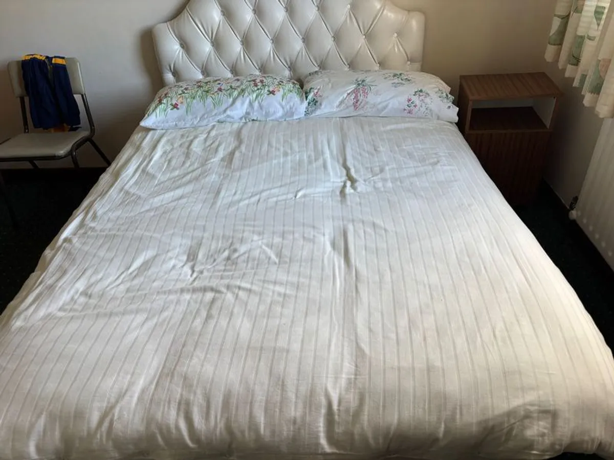 Beds for sale - Image 2