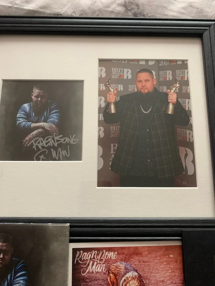 Ragn bone man  signed - Image 4