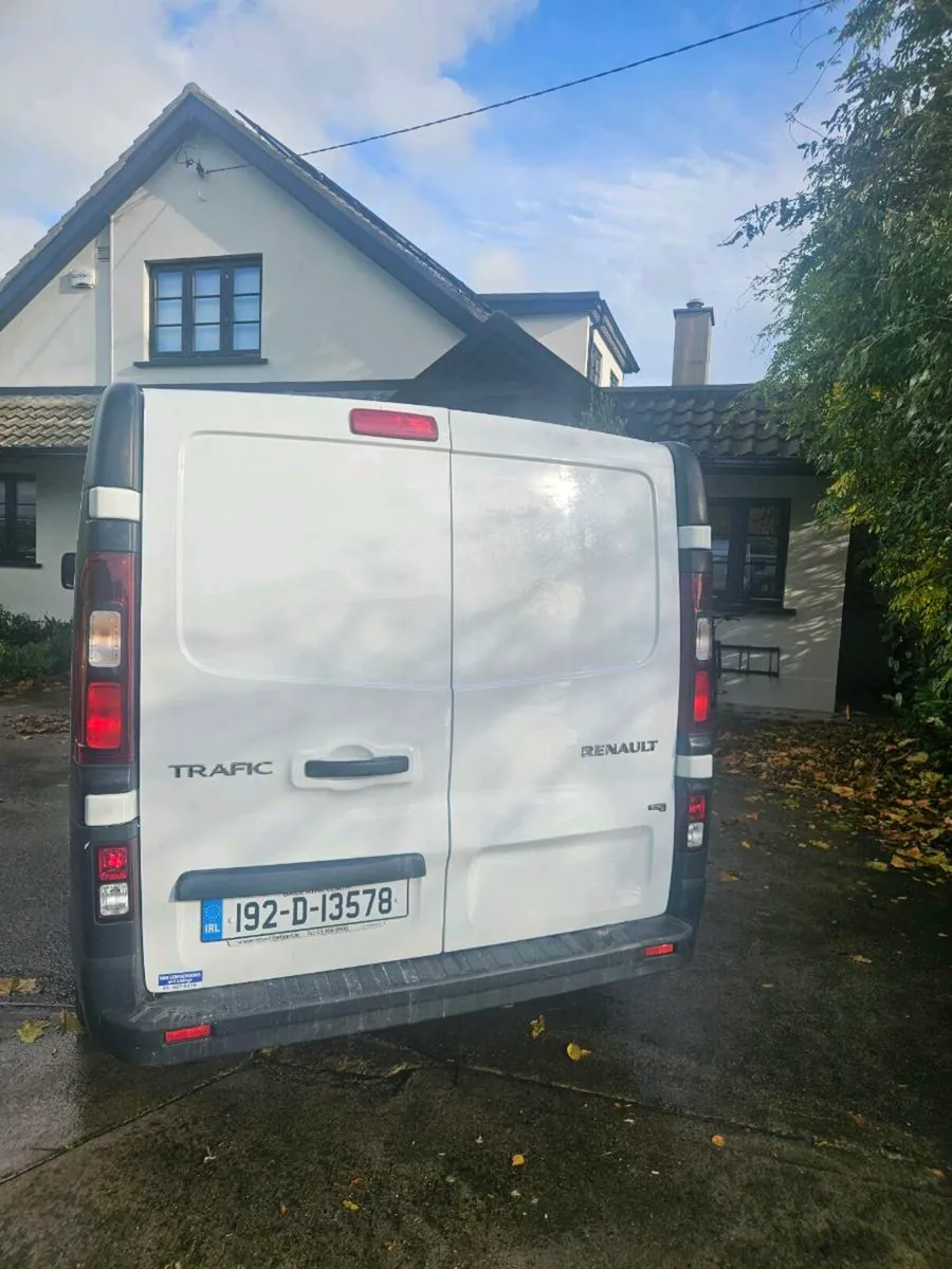 2019 Renualt Traffic Low mileage 68,000 kms - Image 3