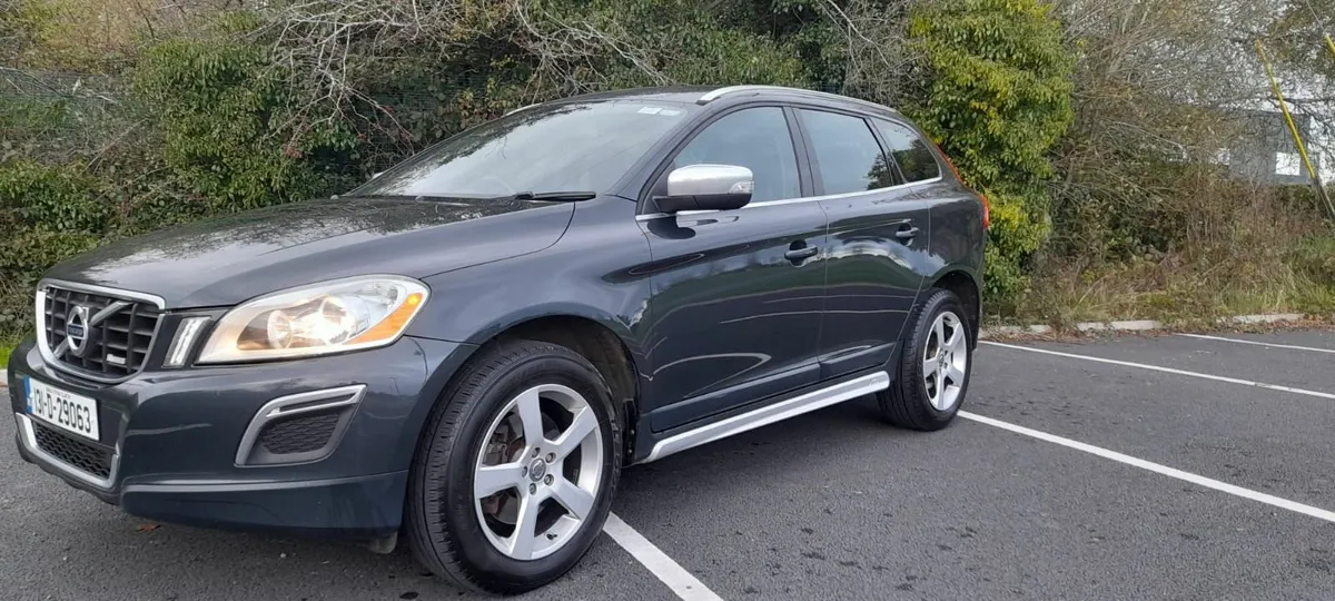 Volvo XC60 R-DESIGN, Low mileage, Good Spec - Image 1