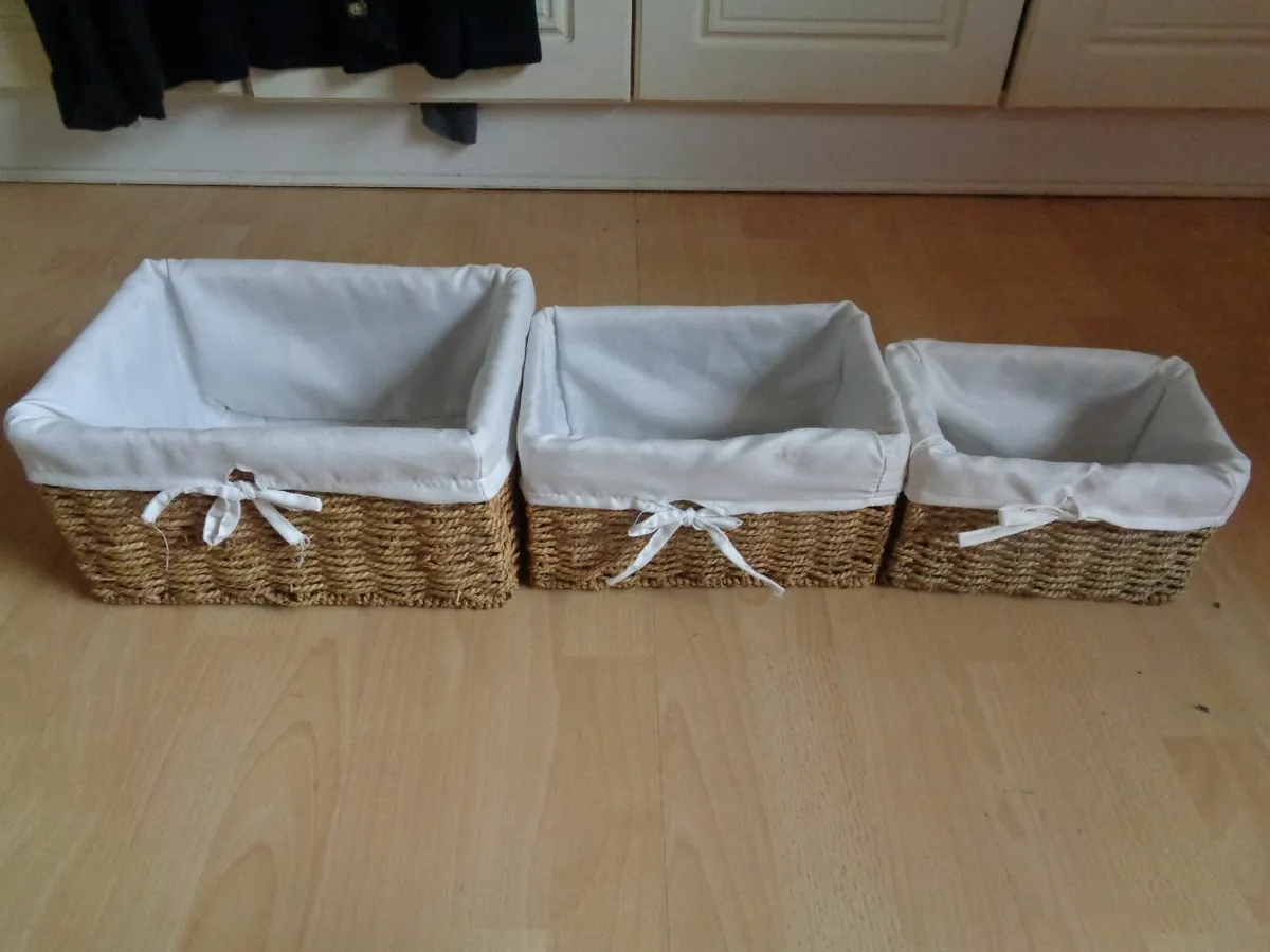 Set of 3 Wicker Baskets for Sale - Image 2