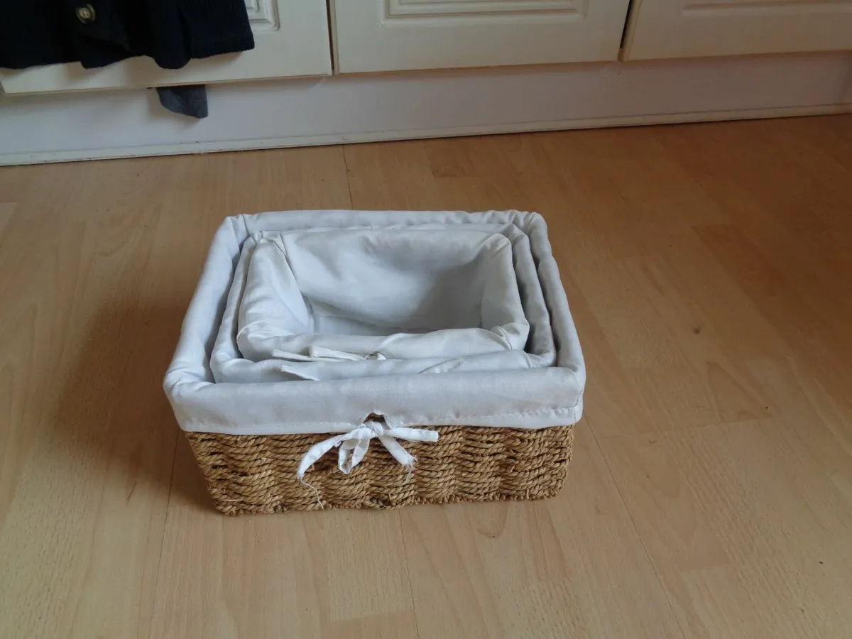 Set of 3 Wicker Baskets for Sale - Image 1