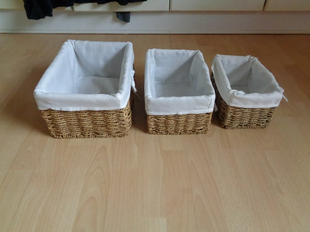 Set of 3 Wicker Baskets for Sale - Image 4