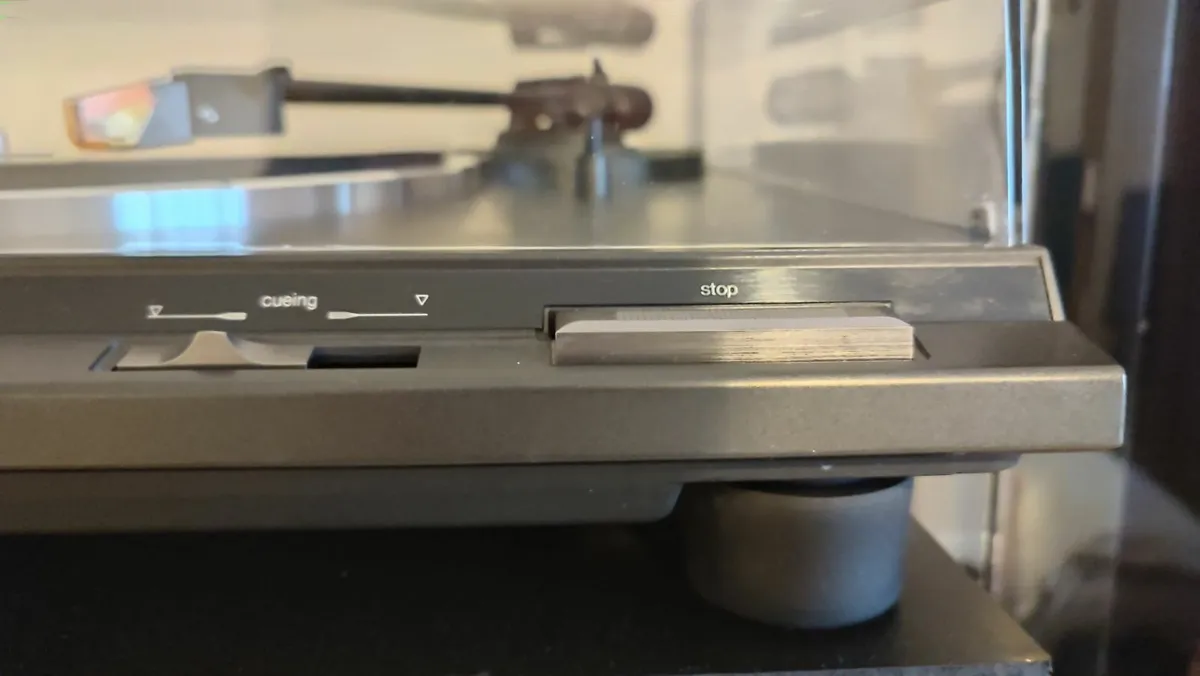 TECHNICS SL-BD22 turntable. Serviced and new belt - Image 2