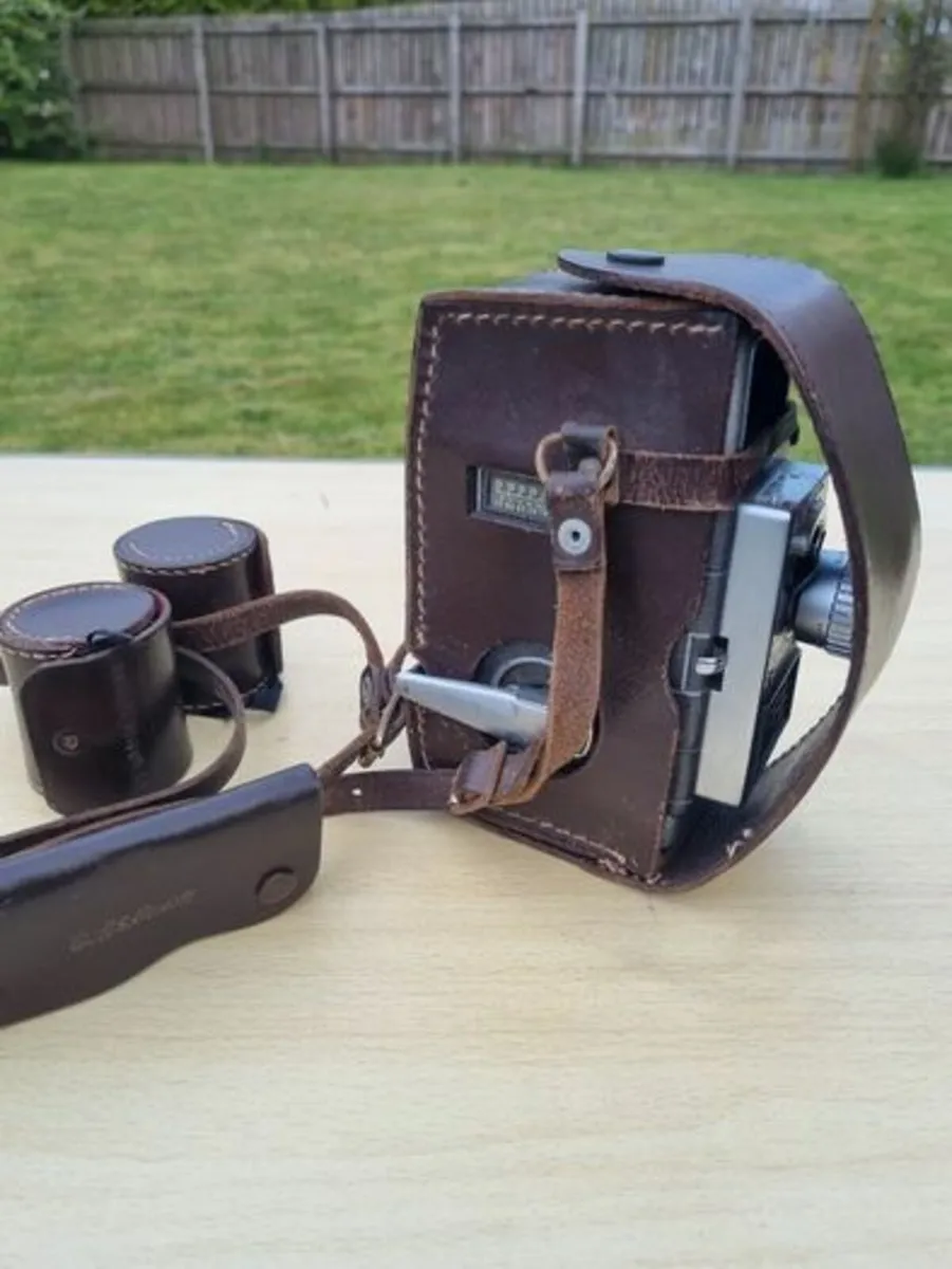 Vintage Bell & Howell 624 EE Autoset Cine Film Cam - Image 3