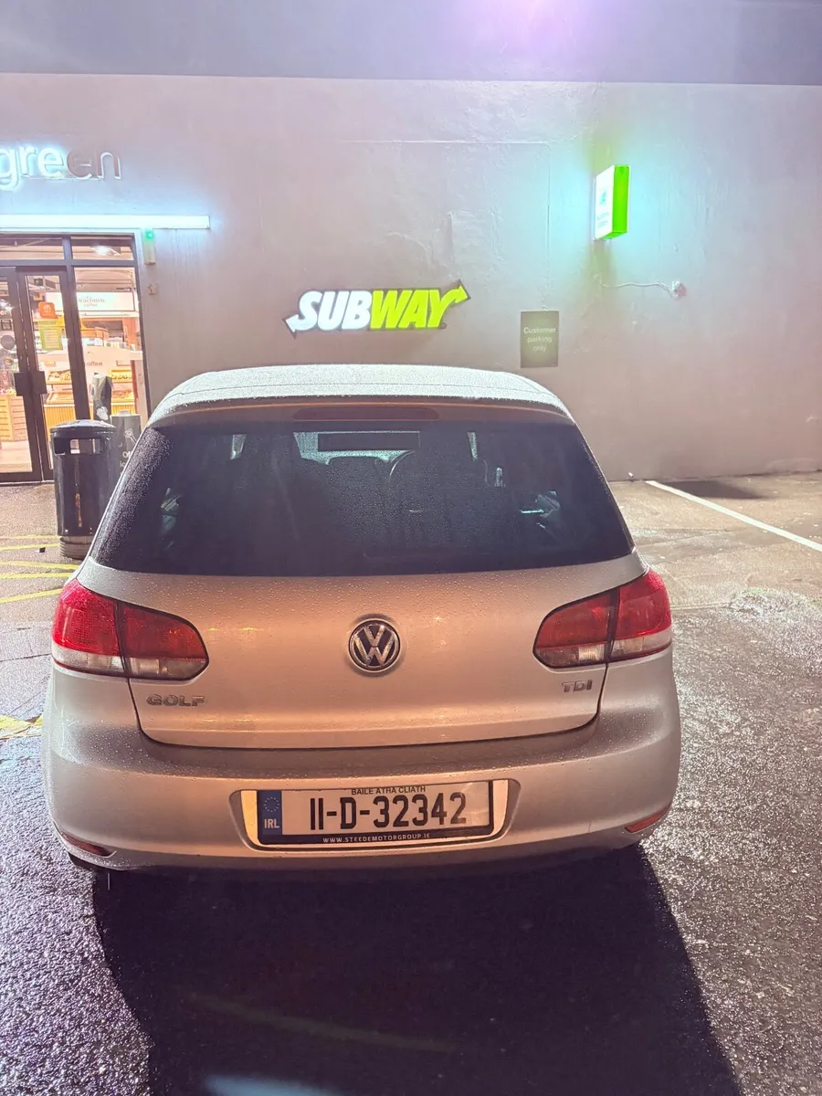 Volkswagen Golf 2011 - Image 4