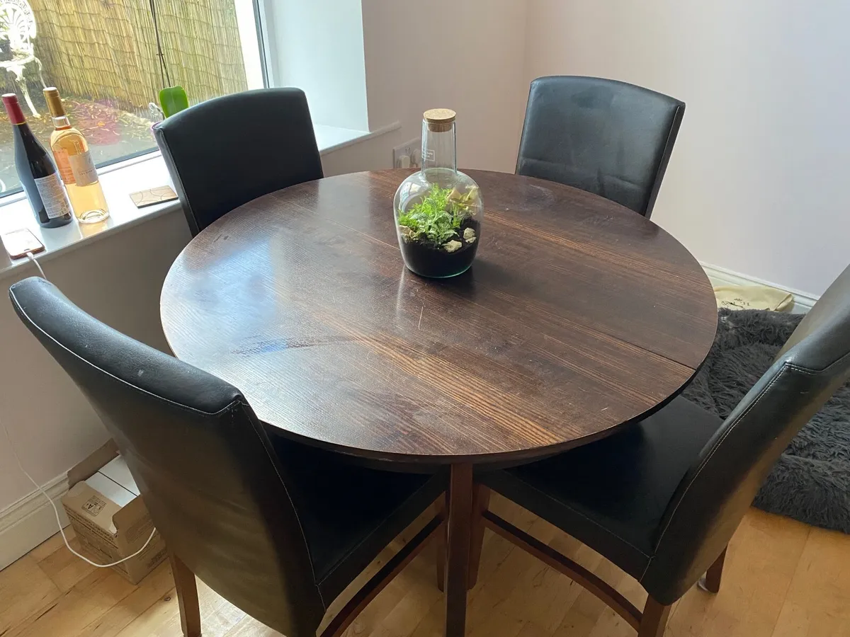 Dining table and 4 chairs - Image 3