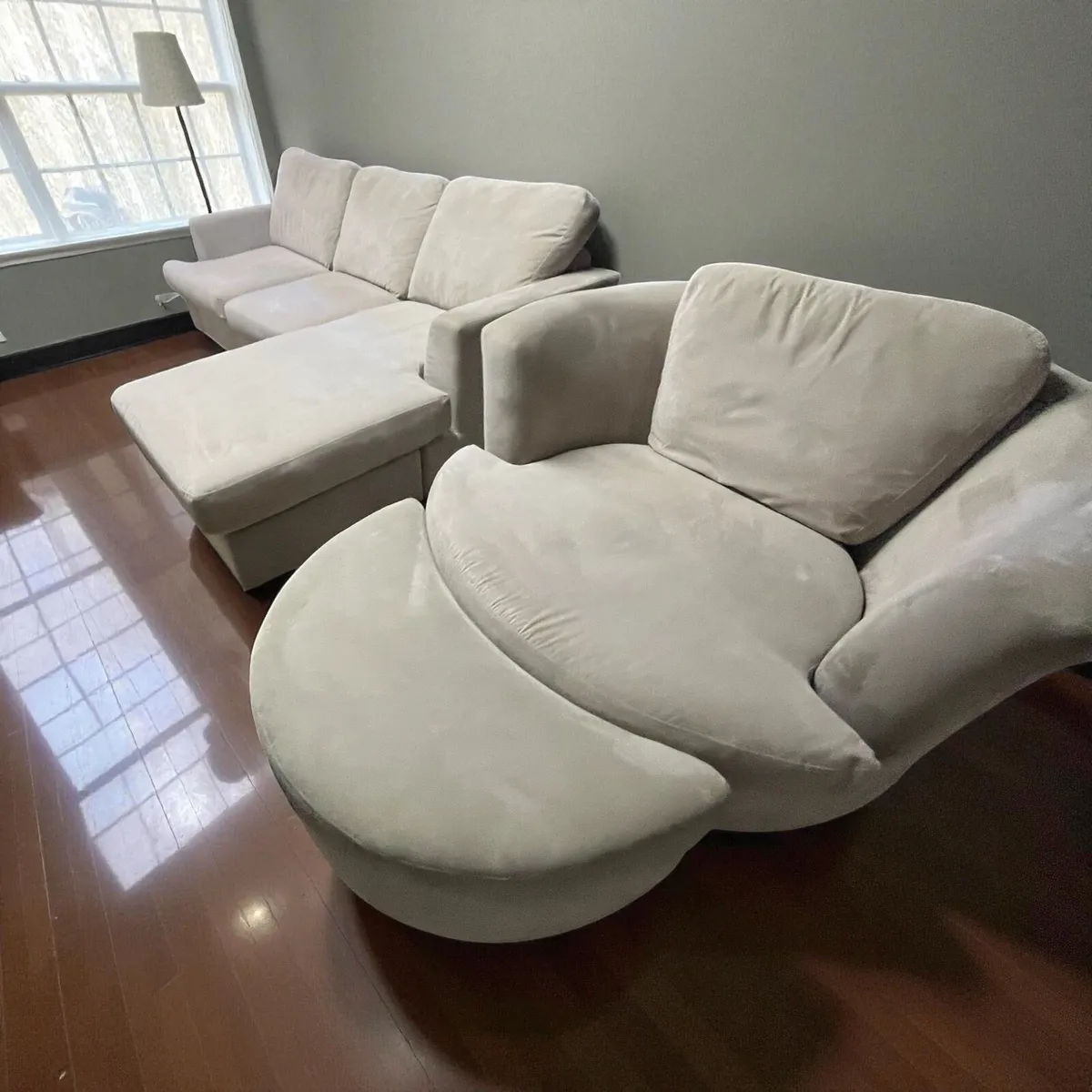 Grey corner with matching chair - Image 2