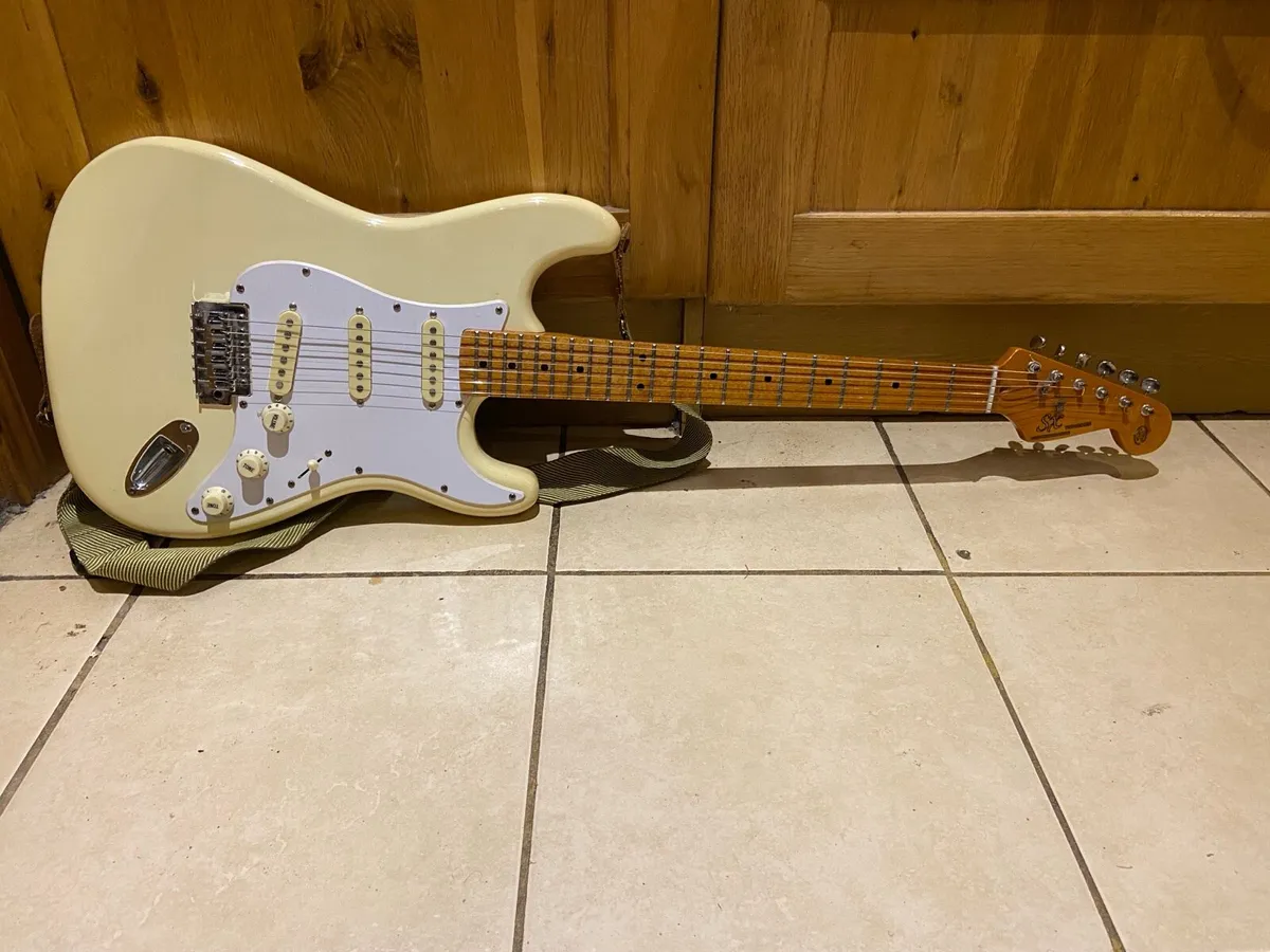 Stratocaster copy guitar - Image 2