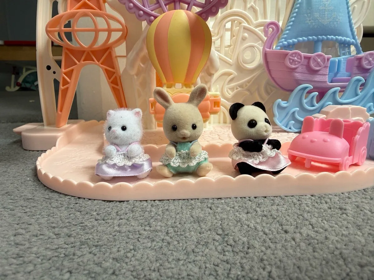 Sylvanian Families Baby Amusement Park,Cloud Train - Image 4