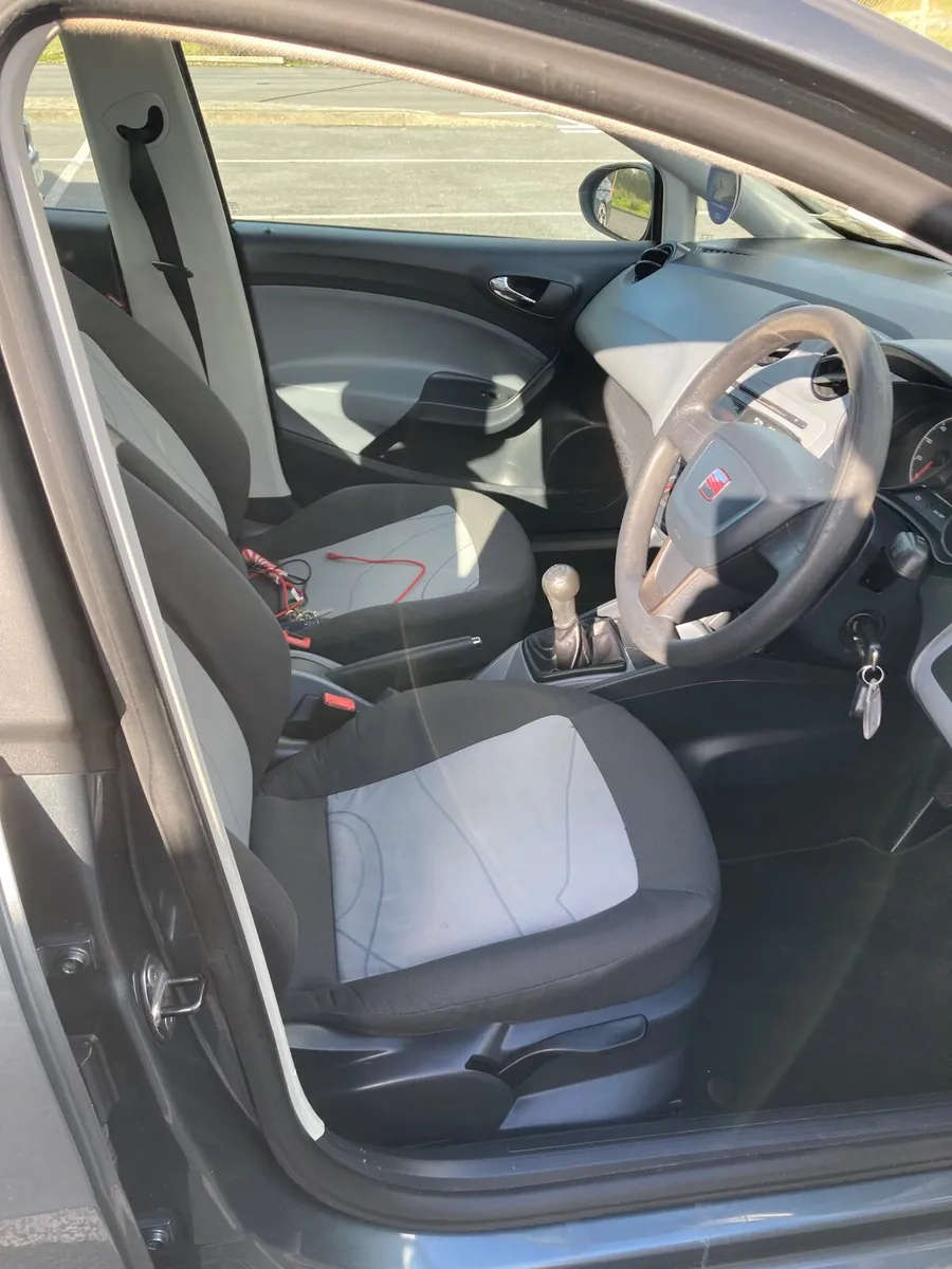 SEAT Ibiza 2013 - Image 2