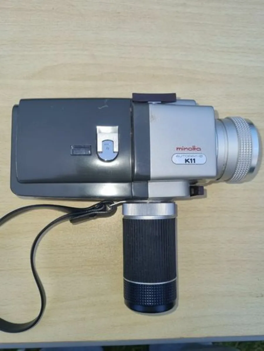 Vintage camera - Minolta Autopack 8 k11 - Image 1