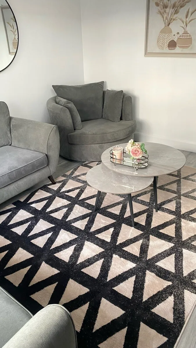 Swing chair very very good condition - Image 4