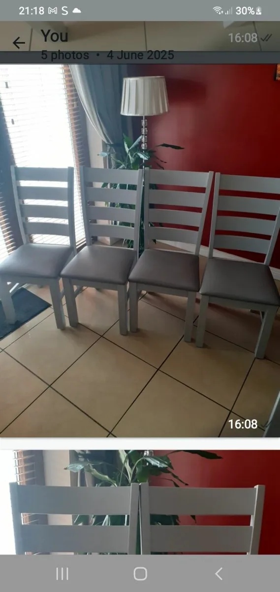 Kitchen table and 4 chair's - Image 3