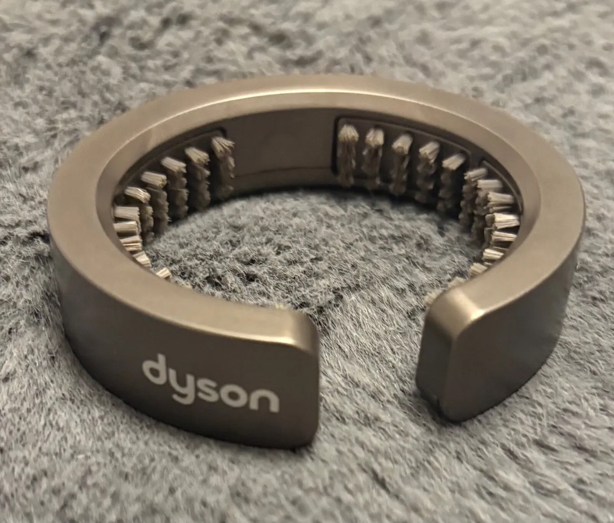 Dyson Airwrap Full Set with Extra Attachments - Image 2