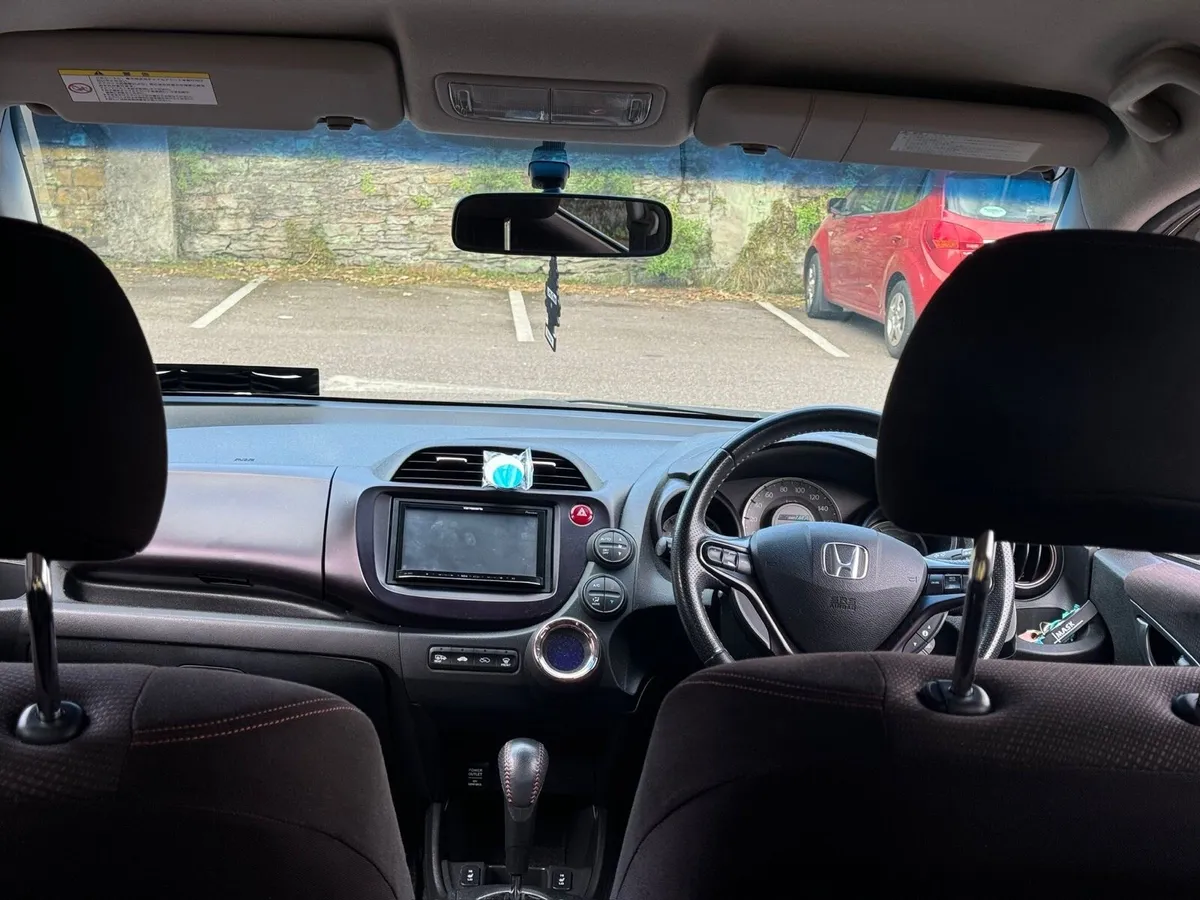 Honda Fit 2012 Hybrid AUTO HIGH SPECS - Image 3