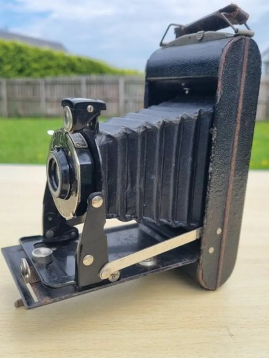 kodak six 20 junior folding camera - Image 2