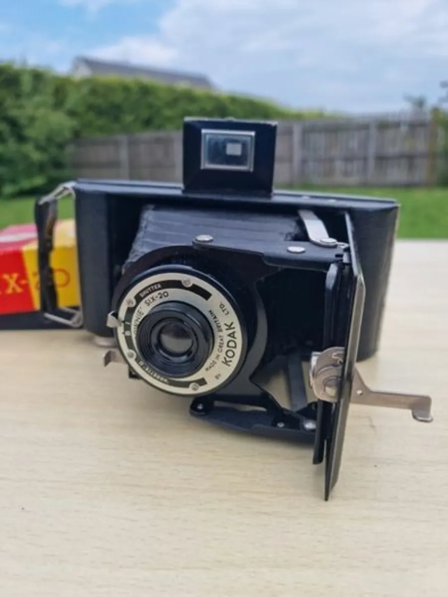 Kodak Six-20 Folding Brownie, Boxed - Image 4