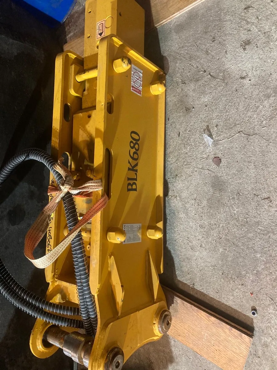 Digger attachments - Image 1