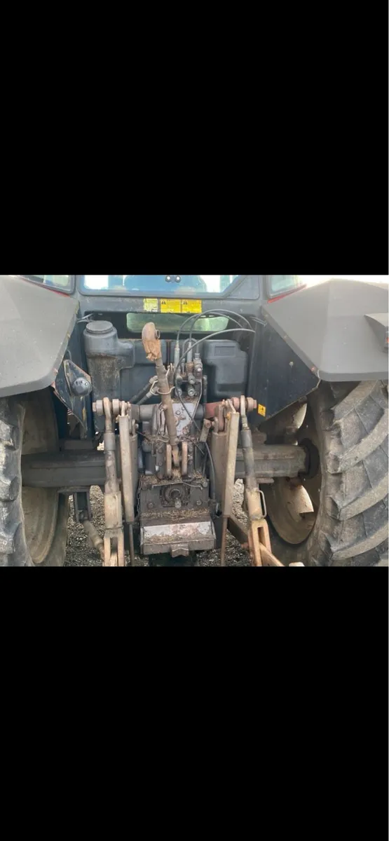 Massey 6160 - Image 3