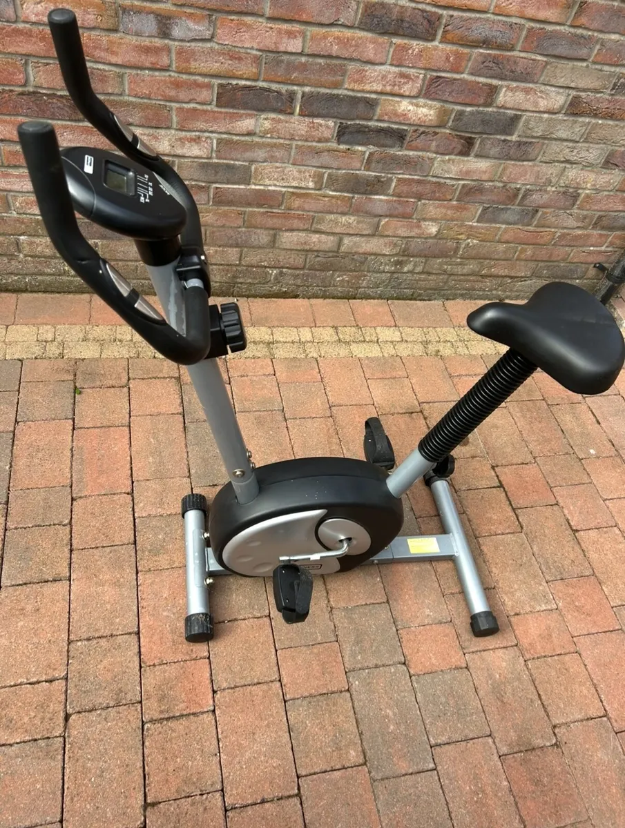 Exercise bike - Image 1