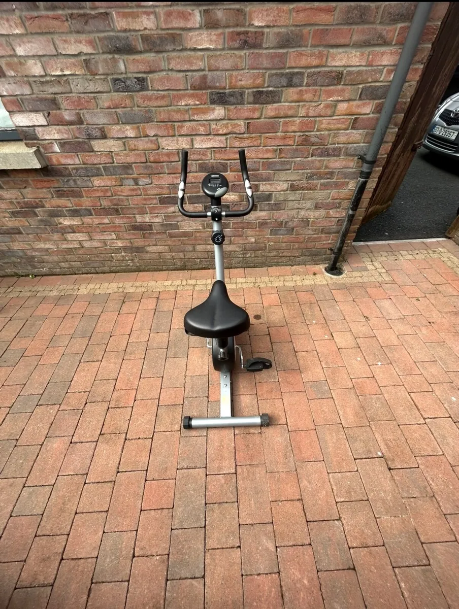 Exercise bike - Image 2