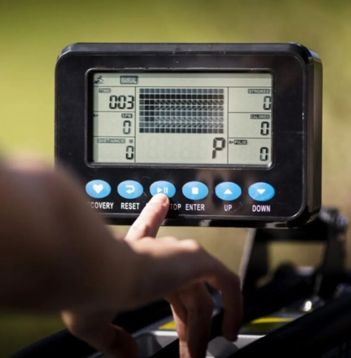 BH Fitness Cardiff Water Rowing Machine - Image 4