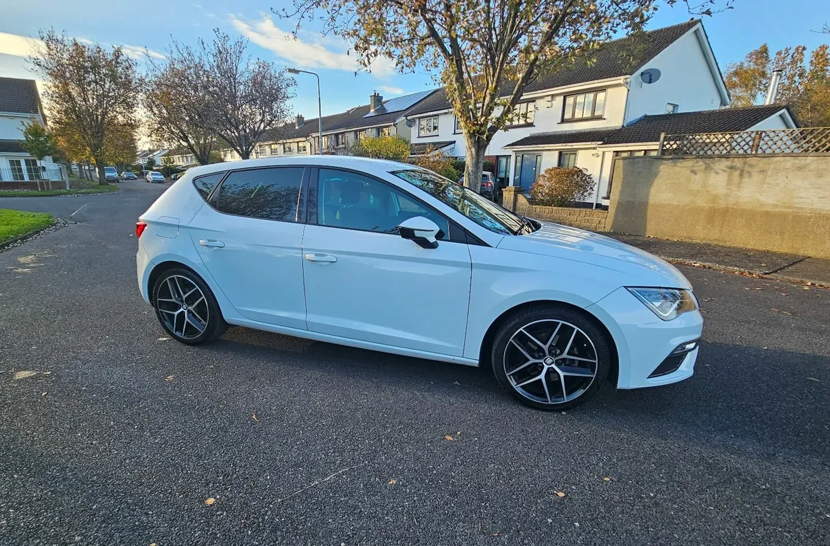 SEAT Leon FR 2.0 TDI 150HP - Image 1