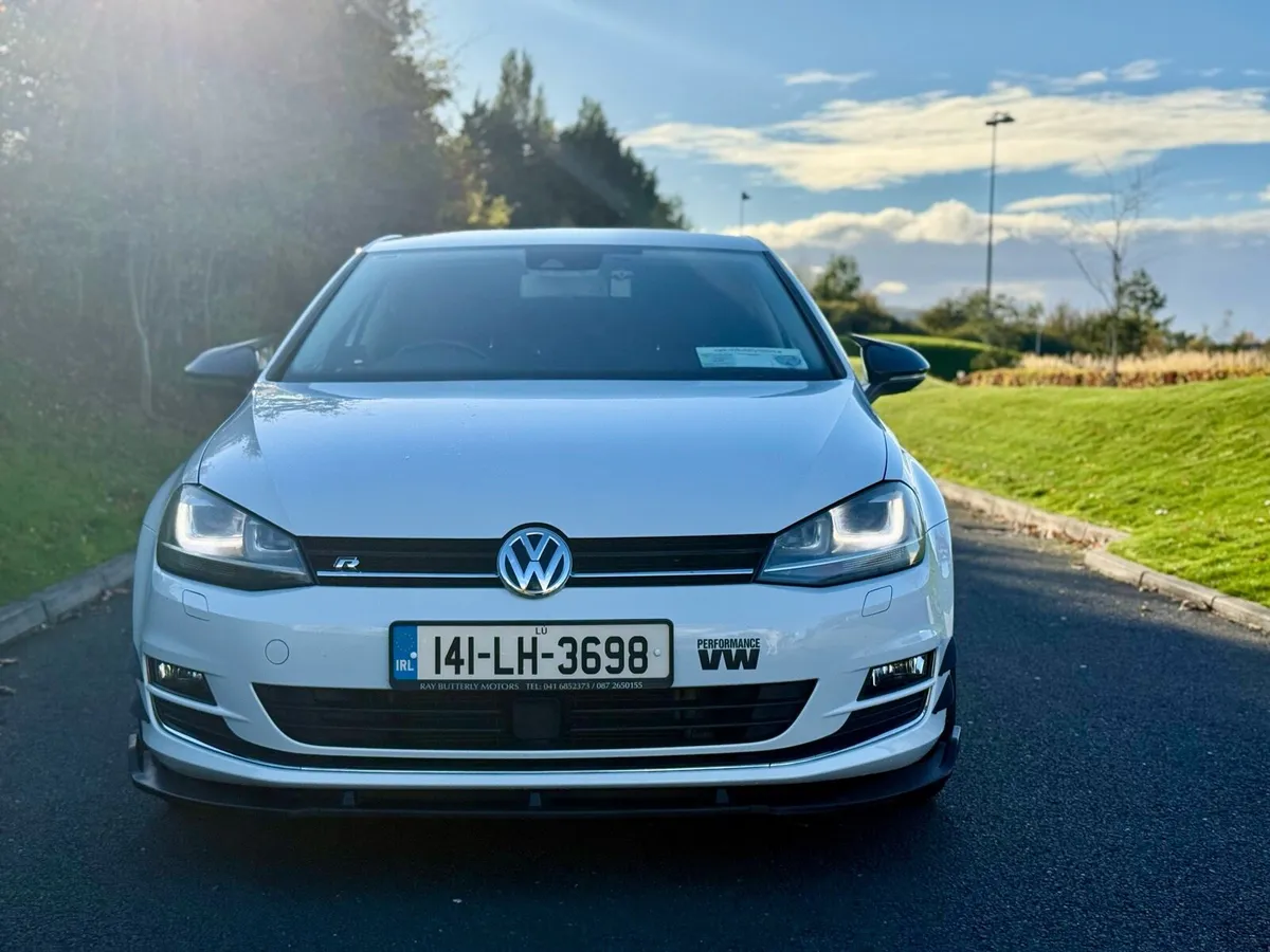 2014 AUTOMATIC VW GOLF HIGHLINE LOW KM - Image 2