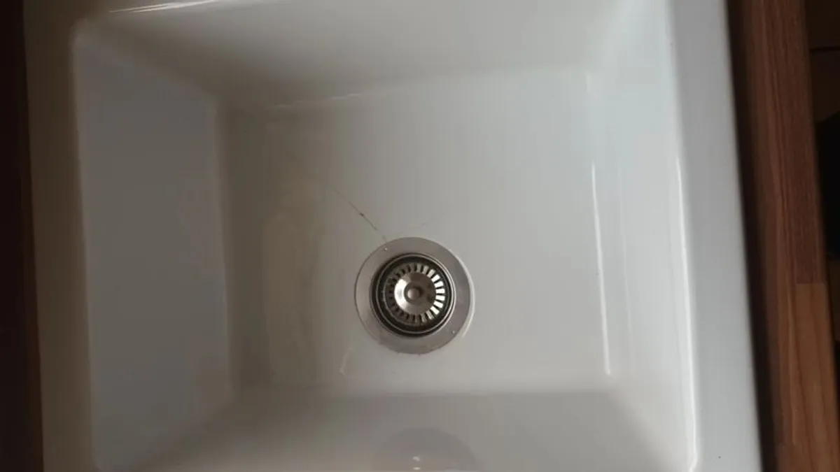 Kitchen Sink & Tap - Image 4