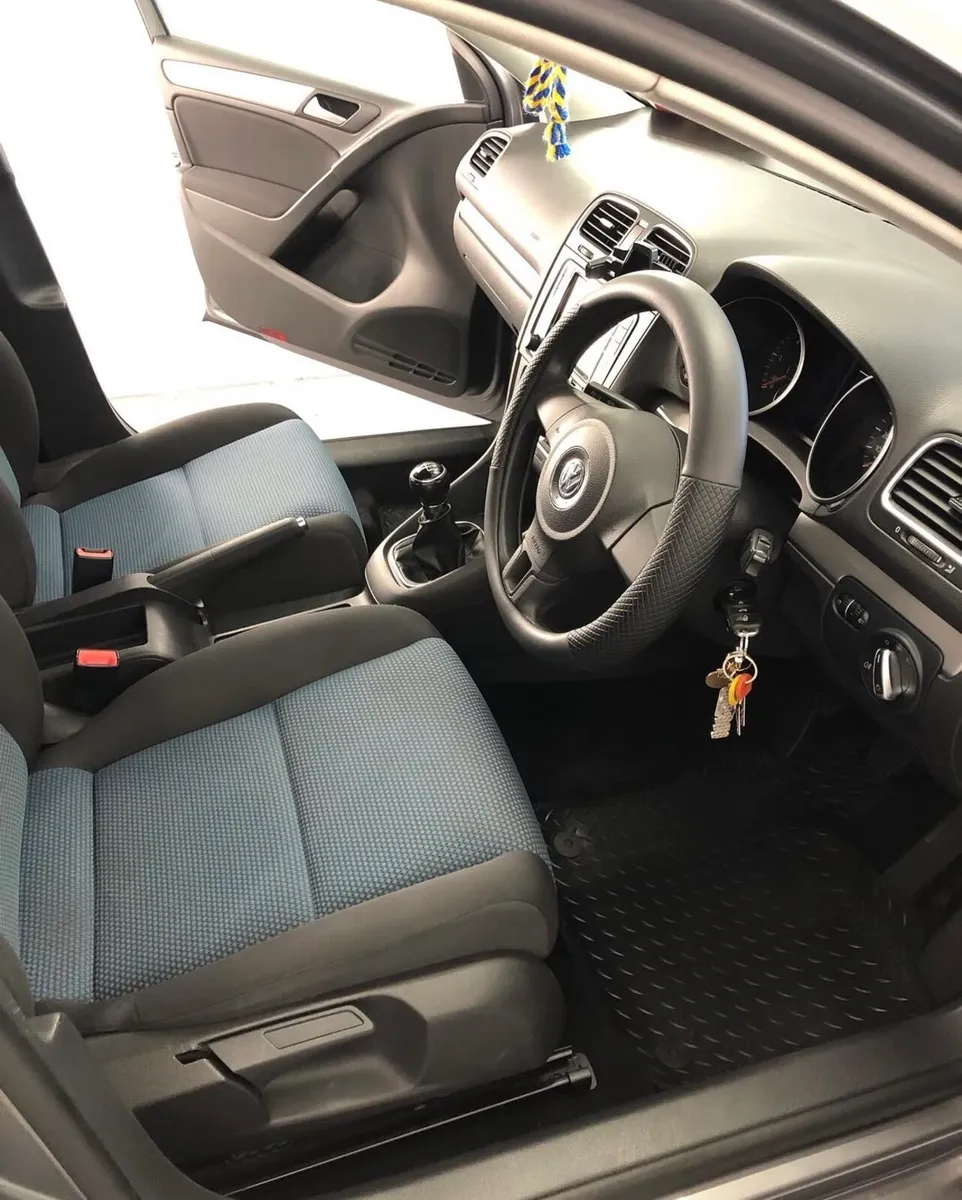 2012 Volkswagen Golf For Sale - Image 4