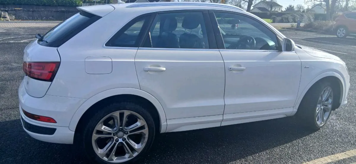 Audi Q3 S line 151 - Image 3