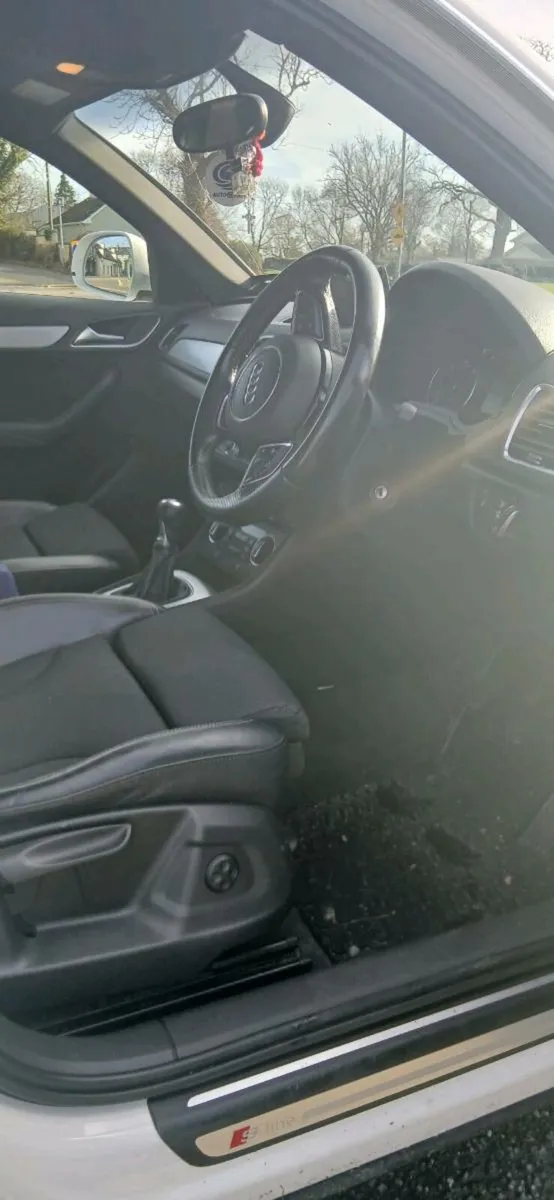 Audi Q3 S line 151 - Image 4