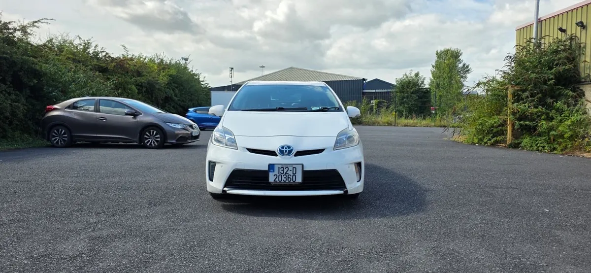 Toyota Prius 2013 - Image 1
