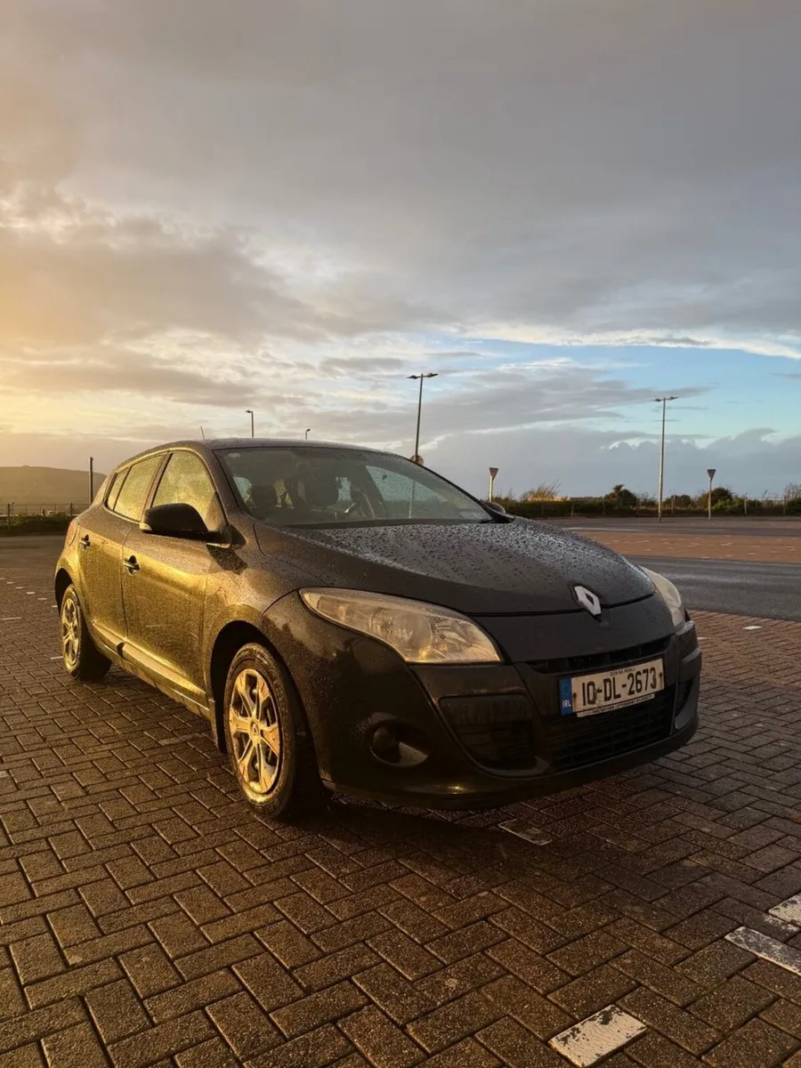 Renault Megane 2010 - Image 1